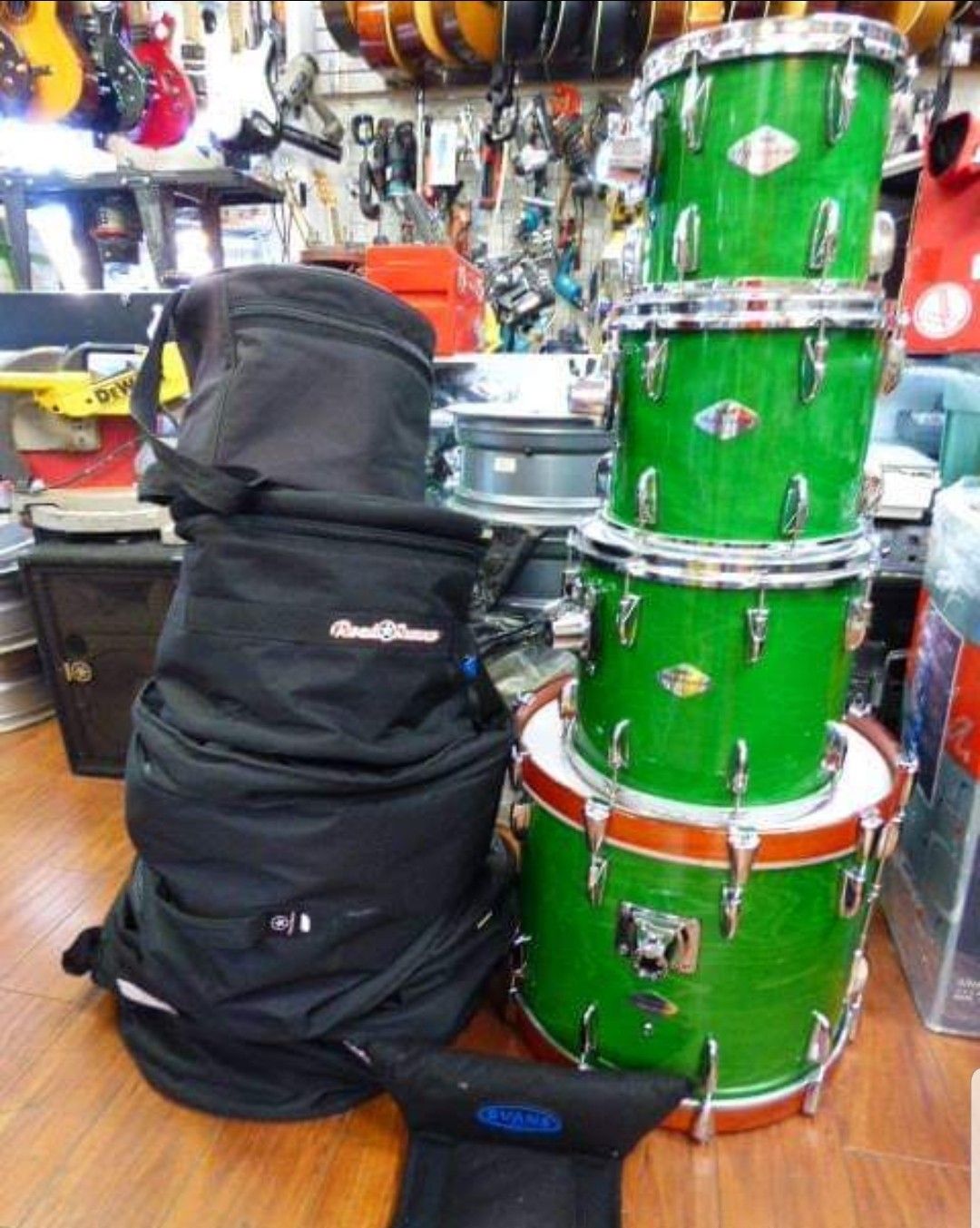 The original Beech custom "lime green" 4 pice Drum Set