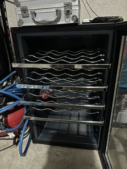 NewAir Cooler / Fridge