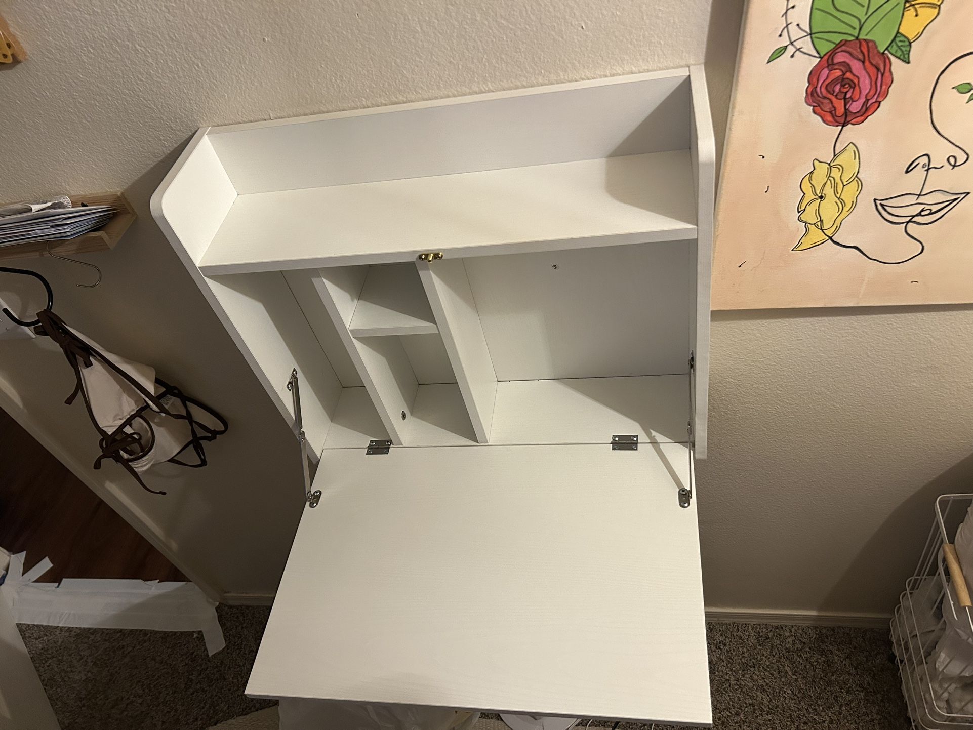 Wall Hanging Desk