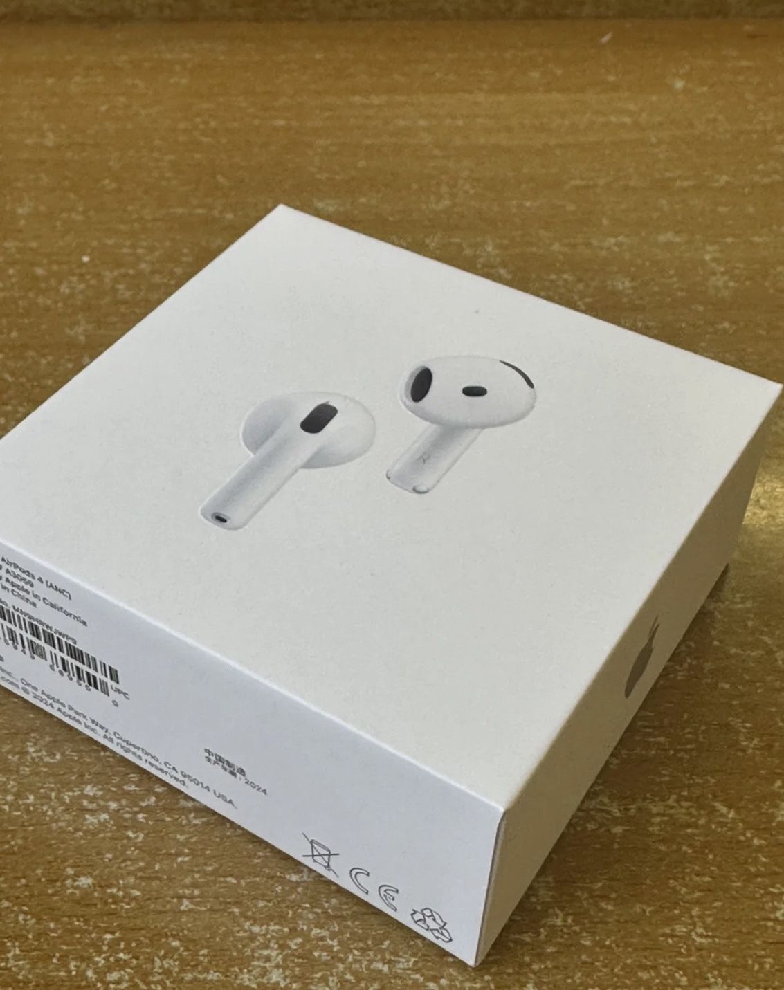 Apple AirPods 4