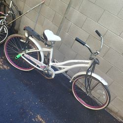 Diamnondback Della Cruz Cruiser Bike