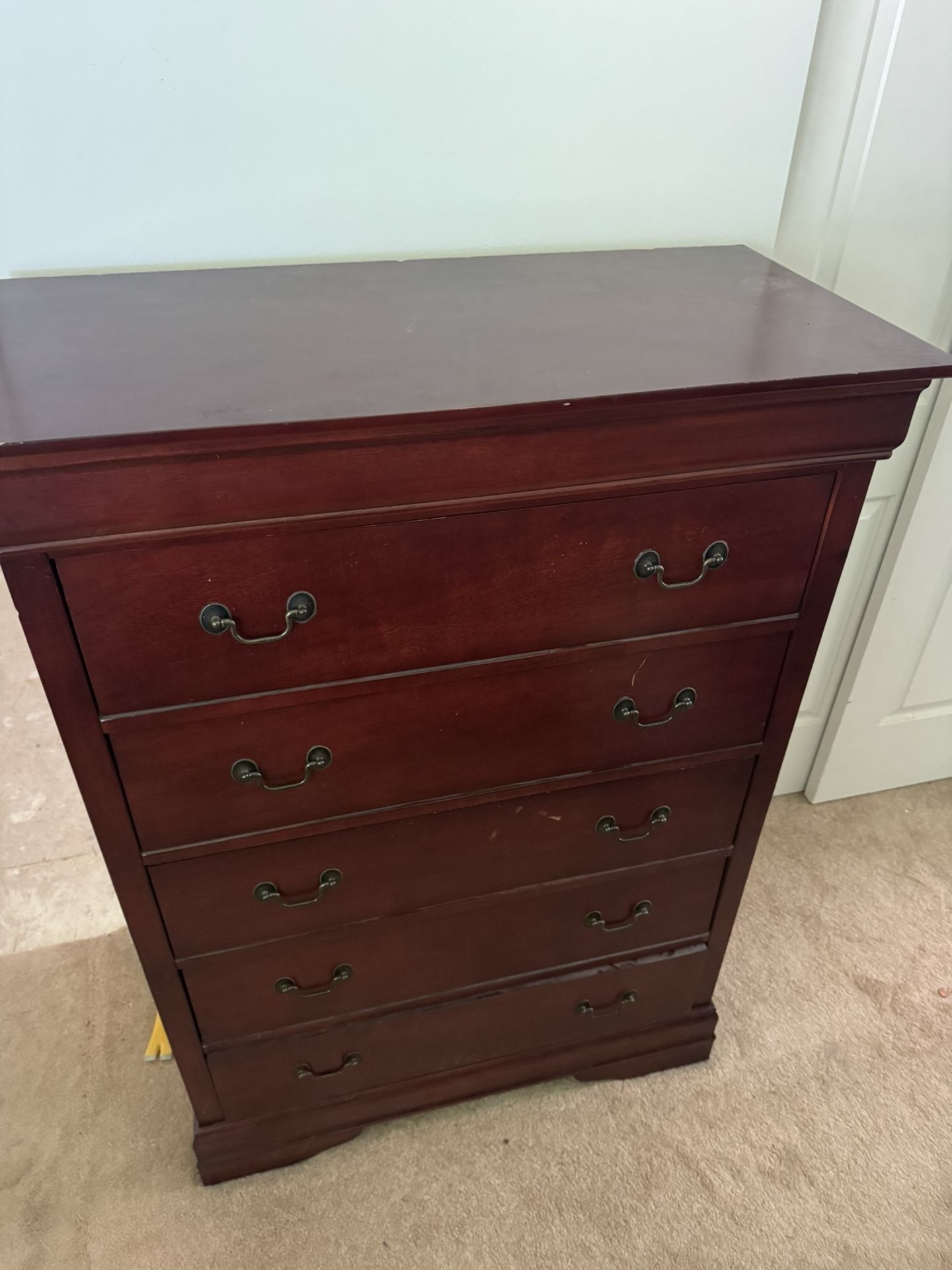 Dresser