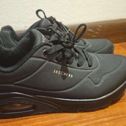 Skechers Womens Size 7 Uno Stand on Air 73690 Black Casual Shoes Sneakers NICE