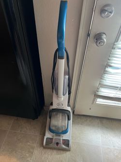 Hoover shampooer