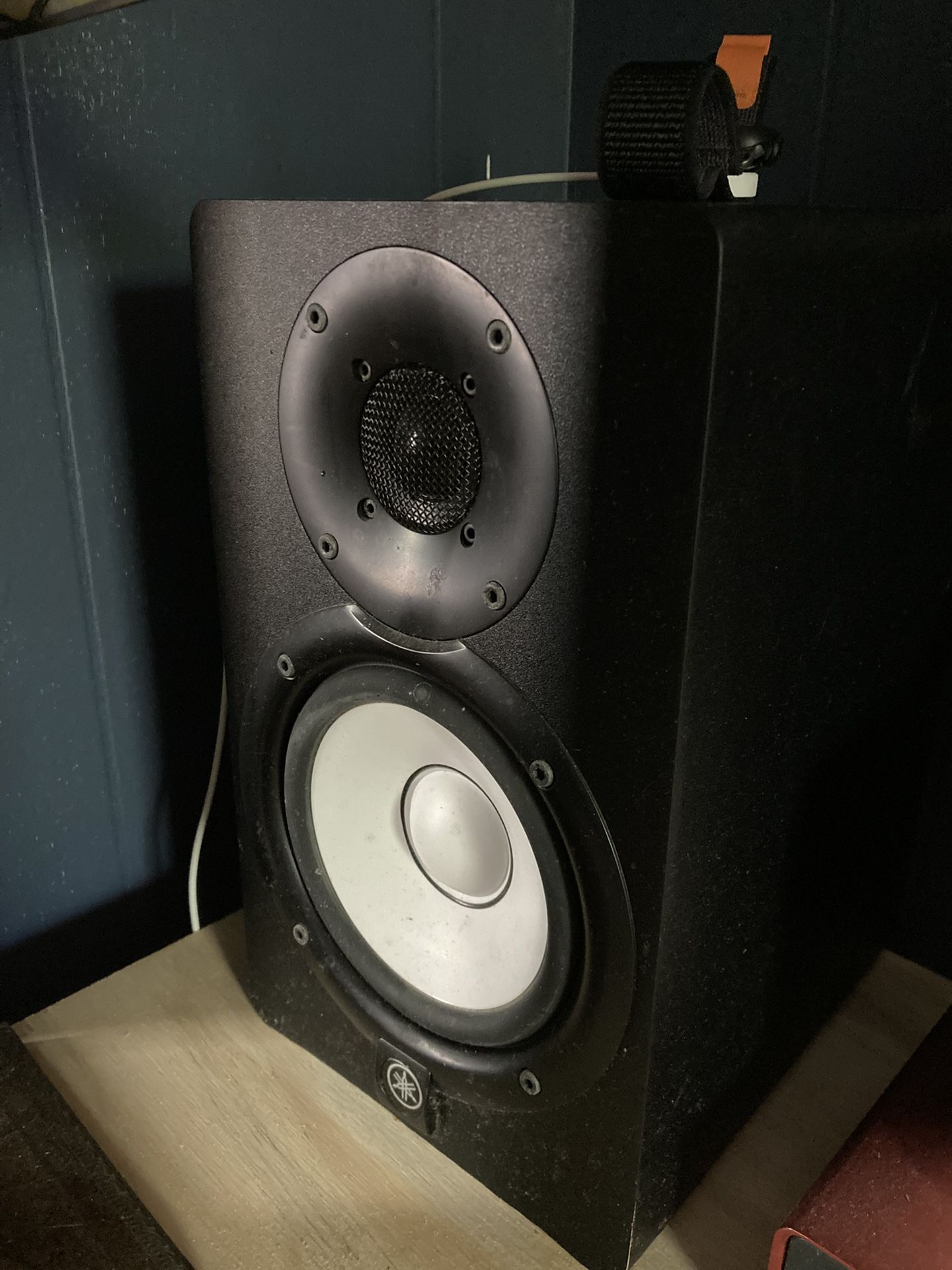 yamaha hs5 speakers