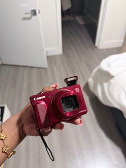 Canon PowerShot SX720 HS Digital Camera Red