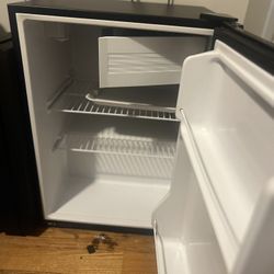 Mini fridge With Freezer