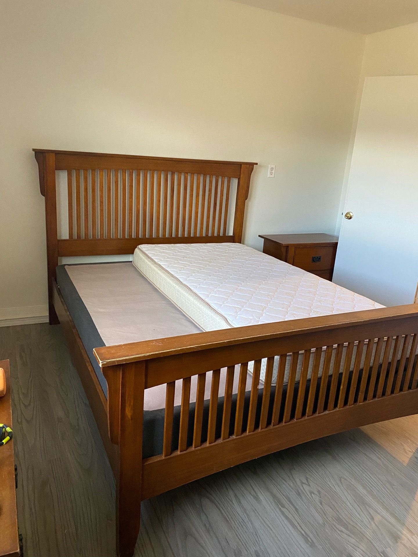 Bedroom set