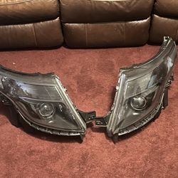 Explorer Headlights Brand New 