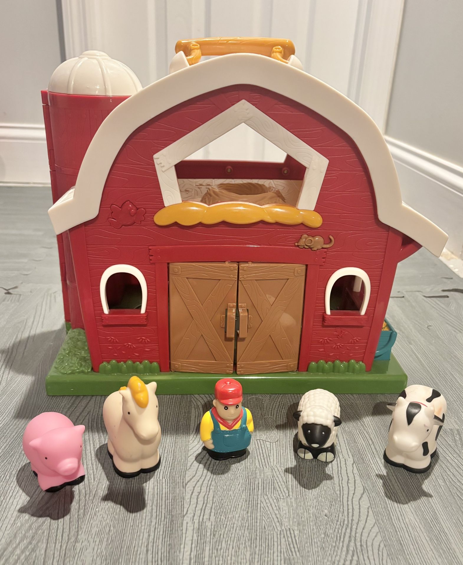 Battat Toddler's First Big Red Barn and Farm Animals