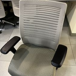 Loover Mid-Back, Office Chair