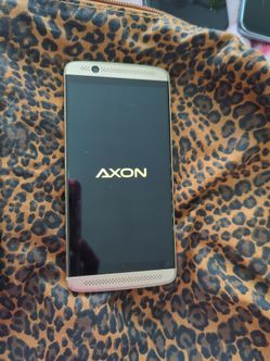 ZTE AXON MOTO SMARTPHONE