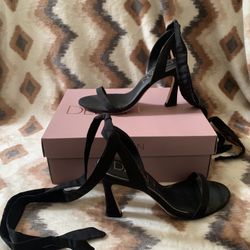 Deltan Makenna Ankle Wrap Dress Sandals size 8.5m