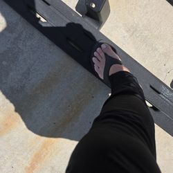 Tundra/Sequoia Foot Rail 2025