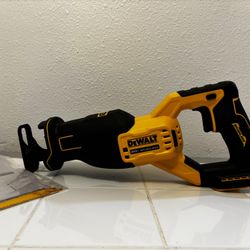 DEWALT 20v  MAX Cordless Brushless Reciprocating Saw (Tool Only)