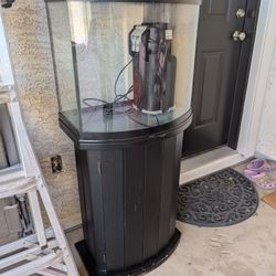 Fish Tank With Filter And Everything Ready For Set Up.