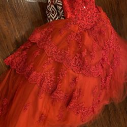Quiceñera Dress $400 OBO