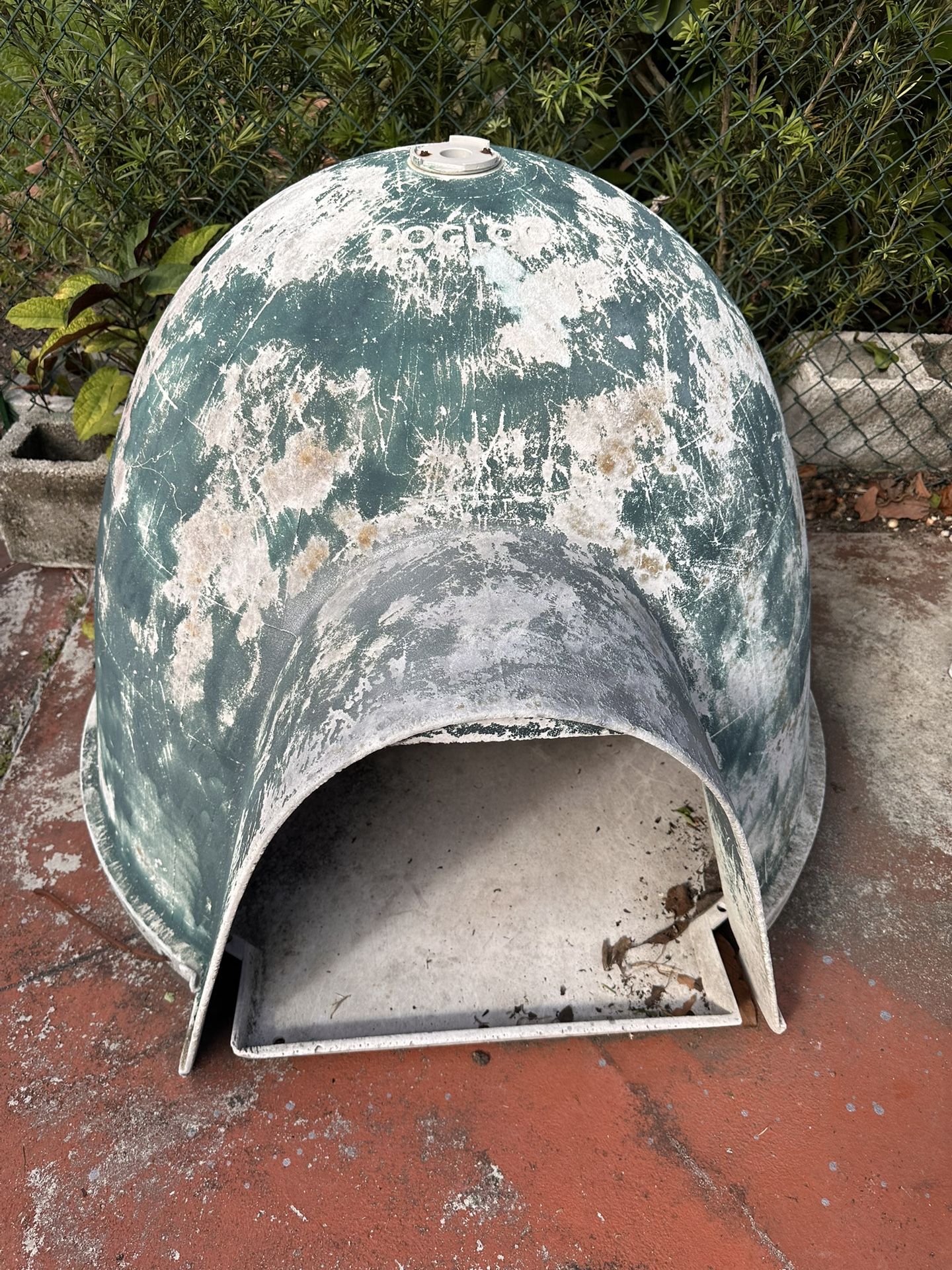 DOG IGLOO LARGE DOGLOO