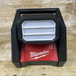 Milwaukee 2366-20 Rover Dual Power Flood Light - Tool Only - Tested Works