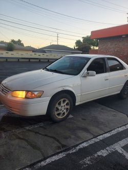1999 Toyota Camry