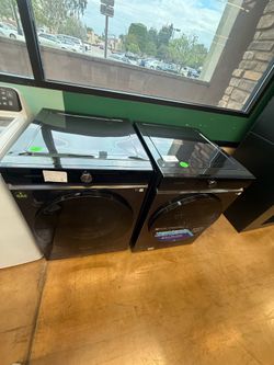 Samsung bespoke washing machine and gas dryer set in black