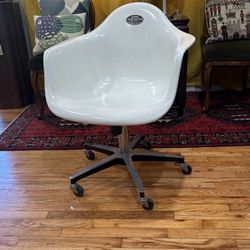 MCM Modernica Case Study Furniture Arm Chair Rolling