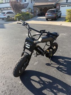 MAXFOX M16 LOW MILES