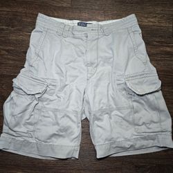 Polo Ralph Lauren Mens Utility Cargo Shorts RN 41381 Size 32. Flaw Shown 