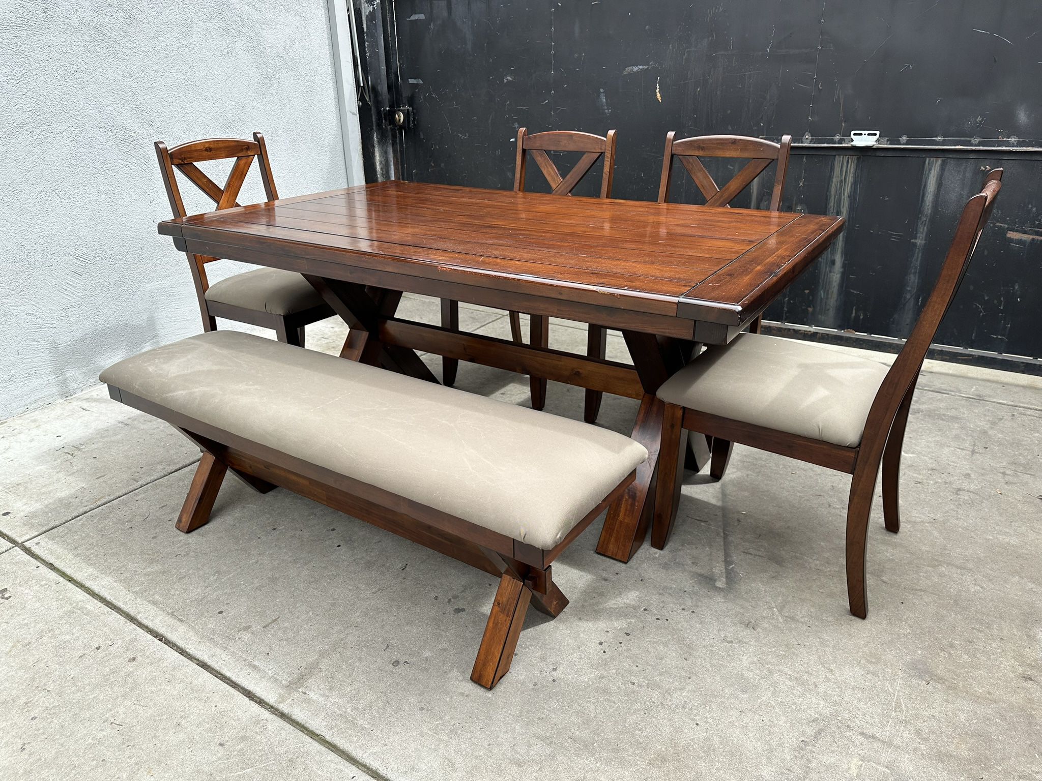 Gorgeous Brown Dining room Table Set