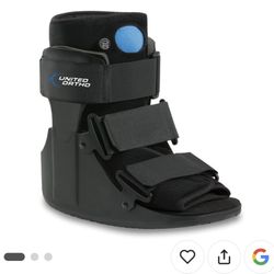 United Ortho Short Air Cam Walker  Boot, Large, Black