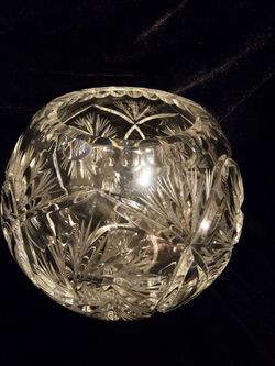 $35.00 - American Brilliant Crystal Globe/Vase Statement Accent!  Stunning Crystal Brilliance + Vtg Pinwheel/Hobstar Design Accents!  Like New Conditi