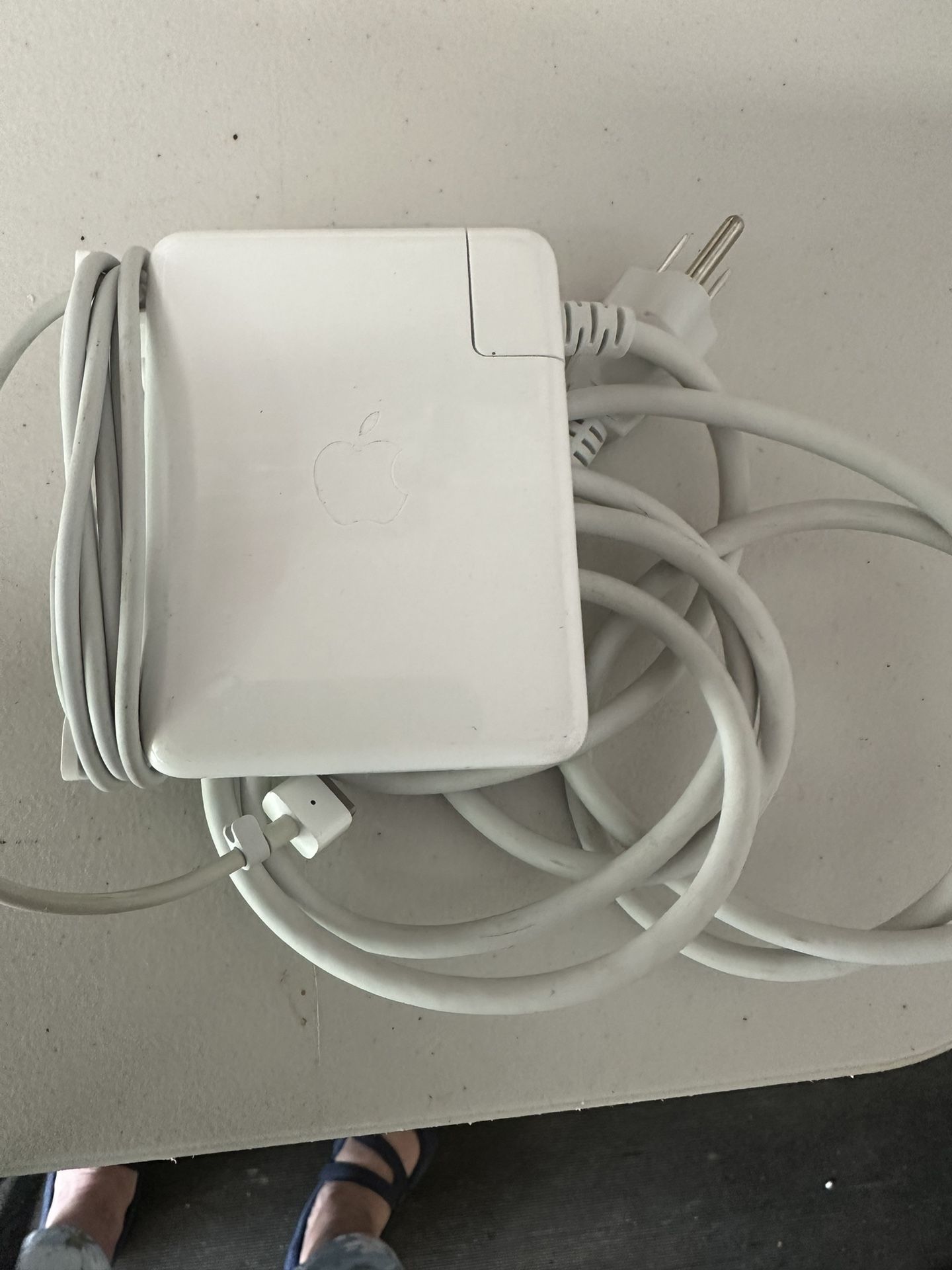 Apple Laptop Charger