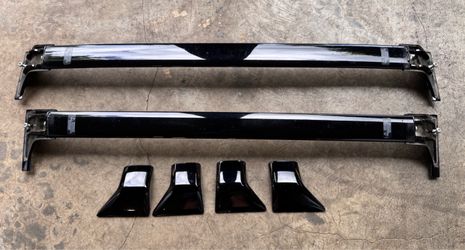 Lexus RX Cross Bar. In very good condition