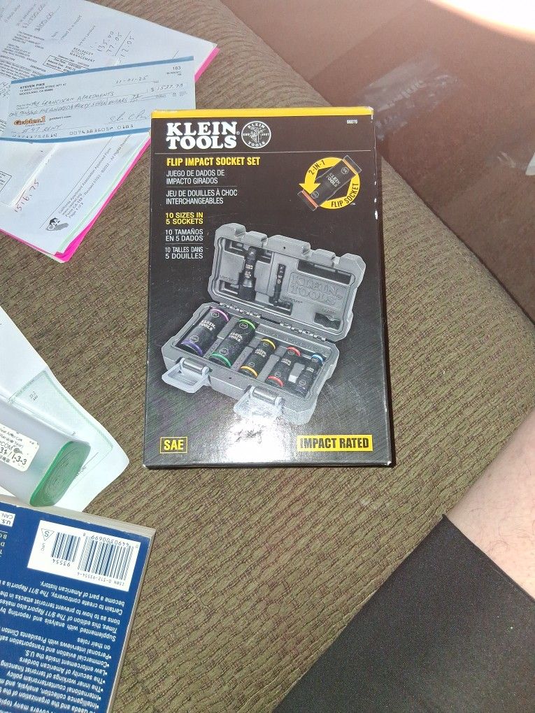 Klein Flip Impact Socket Set. 10 Sizes In 5 Sockets