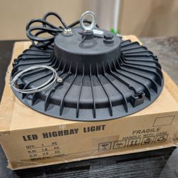 LED HIGH BAY LIGHT 