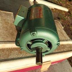 220v Electric Motor