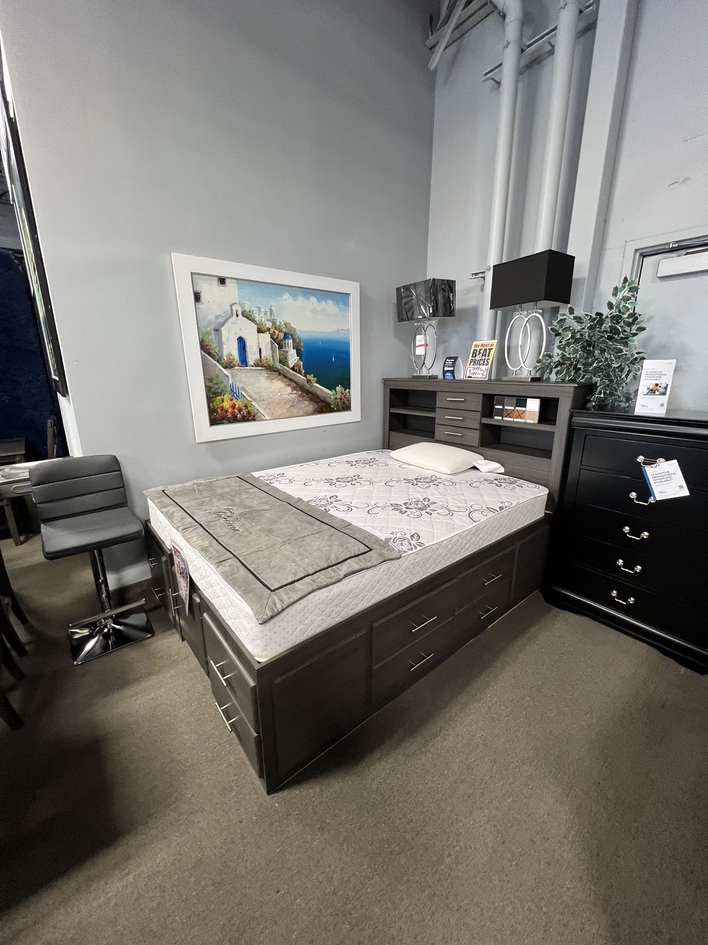 Queen Storage Bed🤎🤎 Easy Purchase Options Available ✅