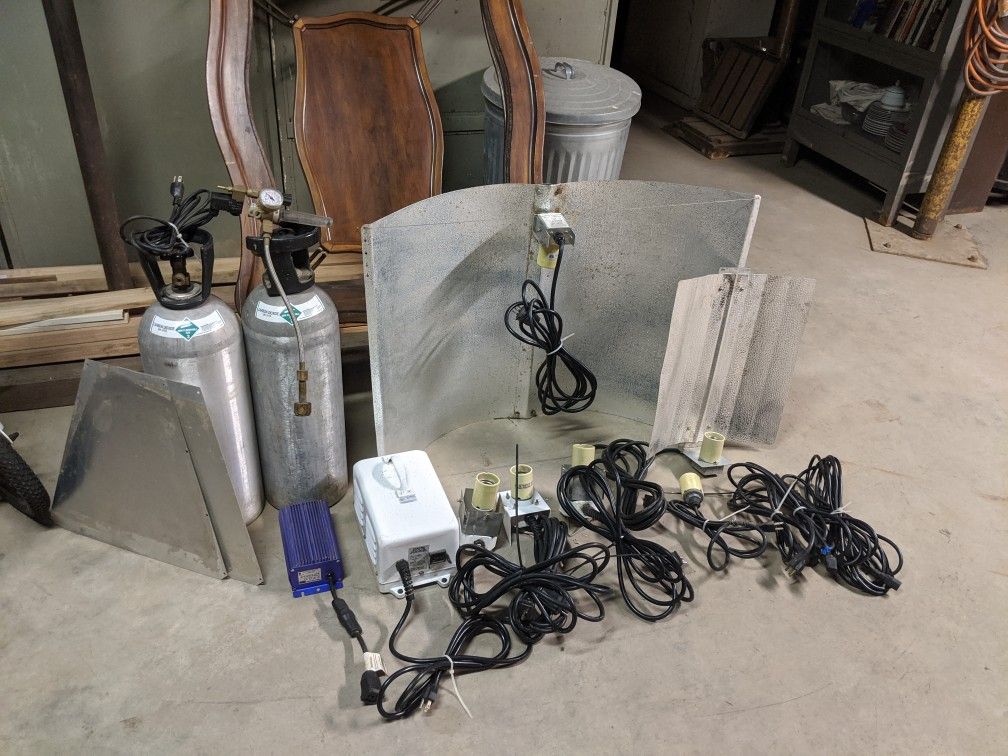 Hydroponic Grow Equipment.