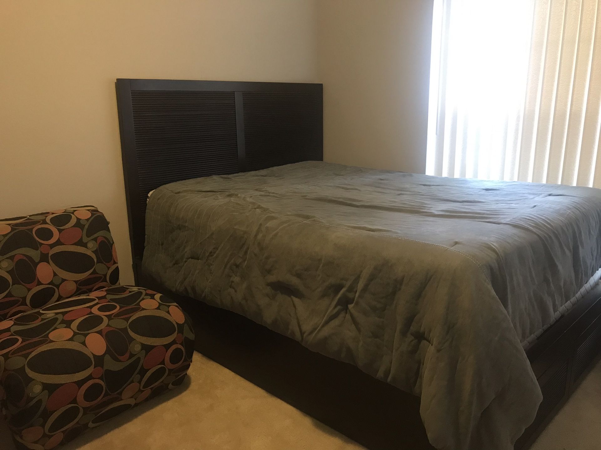 Bedroom set for sale