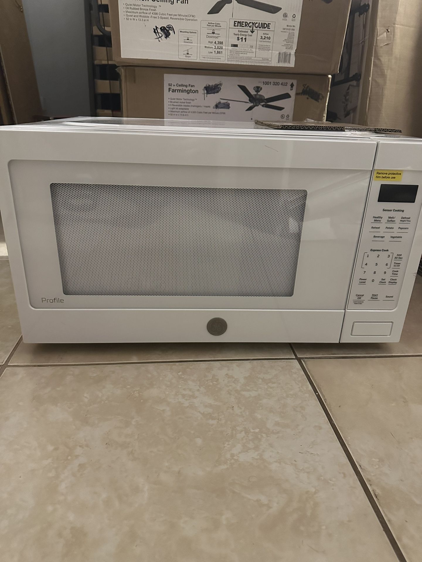 GE NEW MICROWAVE 2.2 CU FT