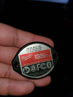 Milwaukee tracking tag