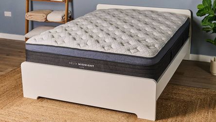 Helix Midnight luxe full Size Mattress