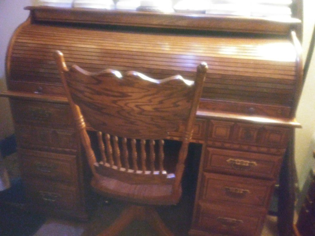 Antique roll top desk and chair