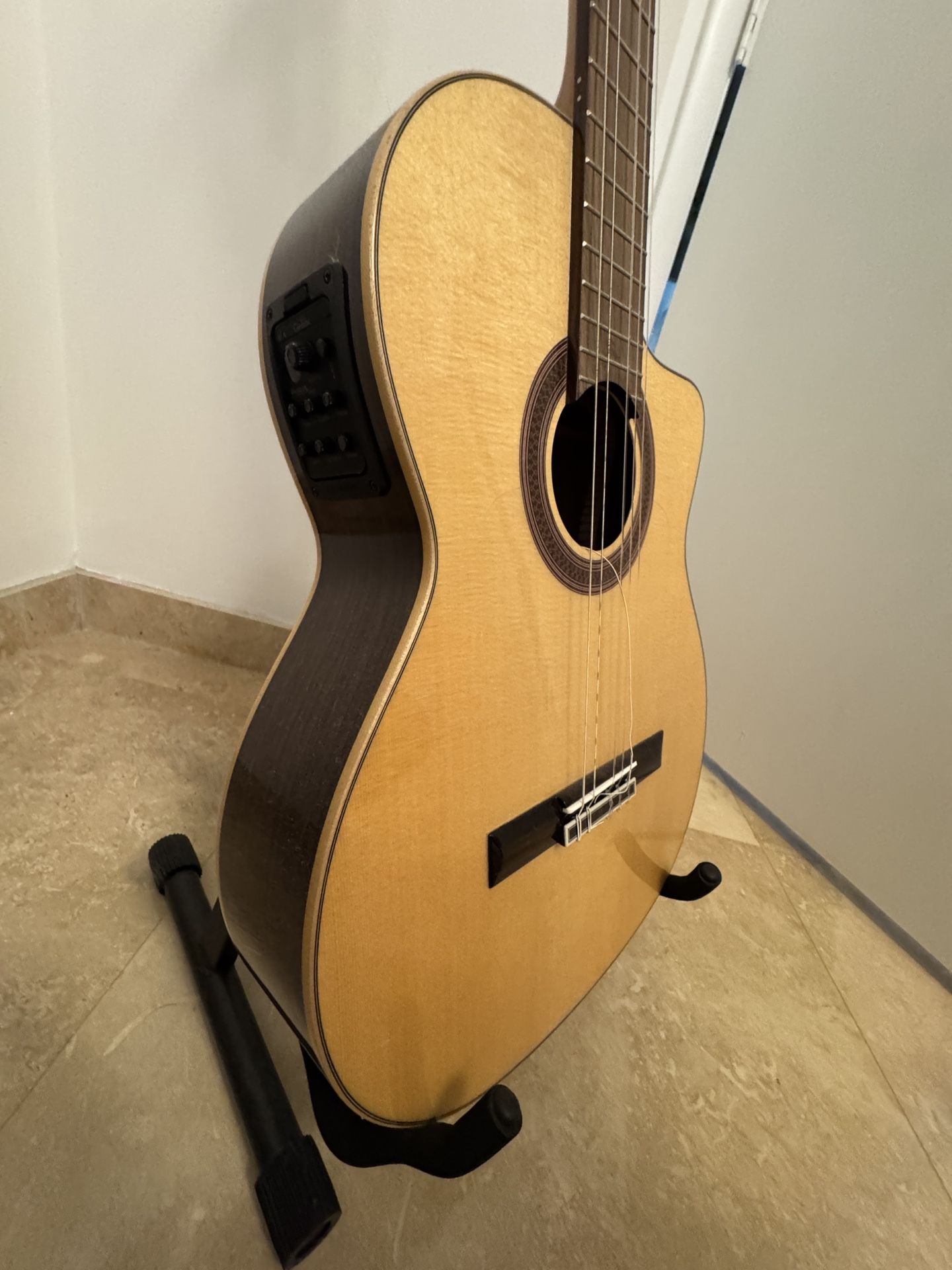 Cordoba GK Studio Negra