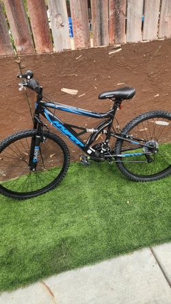 Hyper Bicycles 26" Havoc Mountain Bike, Adults Ages 13+,