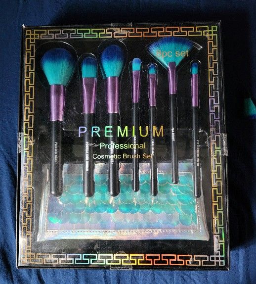 8 Piece Makeup Brush Set
