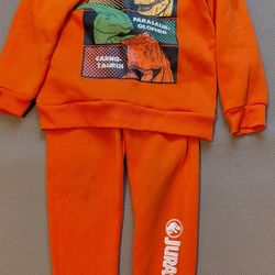 Jurrasic World size 6 $2