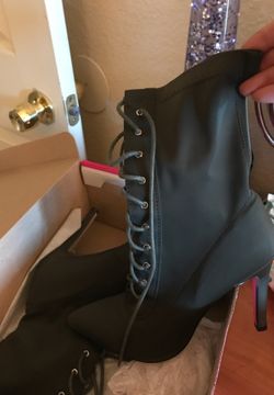 Lola heels