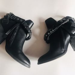 Woman’s Boots/Booties