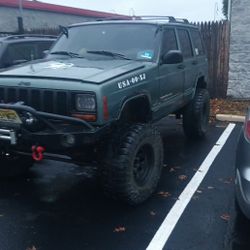 2000 Jeep Cherokee